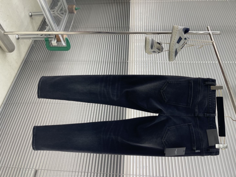 Pra*a long pants